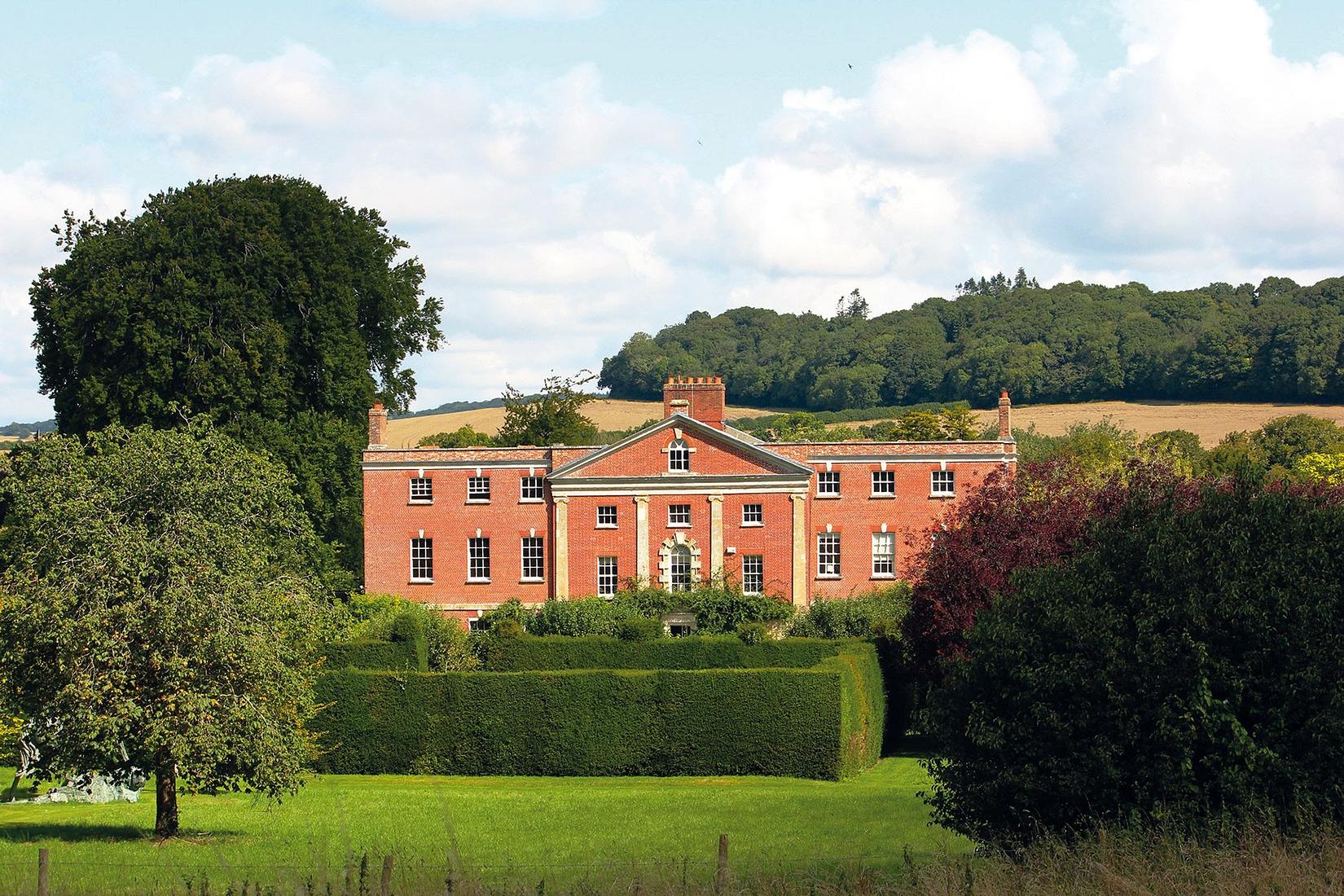 Luxury Grade II listed mansion in beautiful Dorset