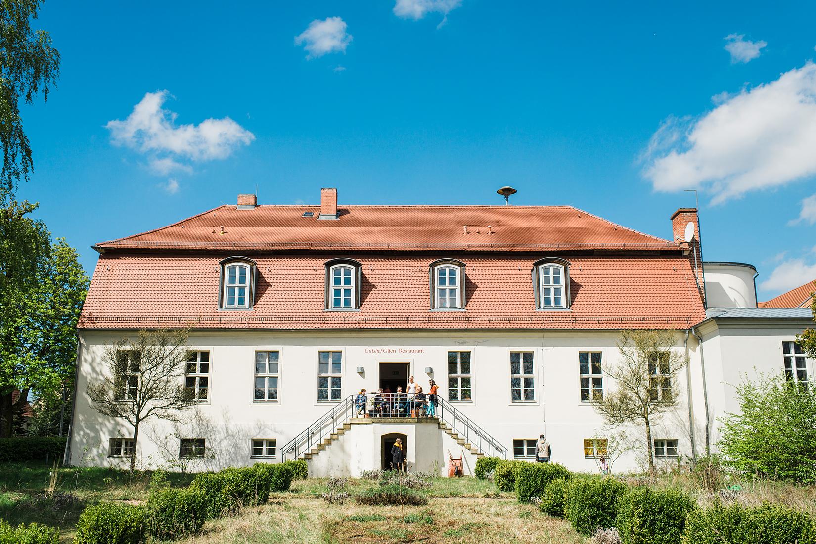 Manor house and workation space surrounded by nature only 1 hour 20 mins from Berlin