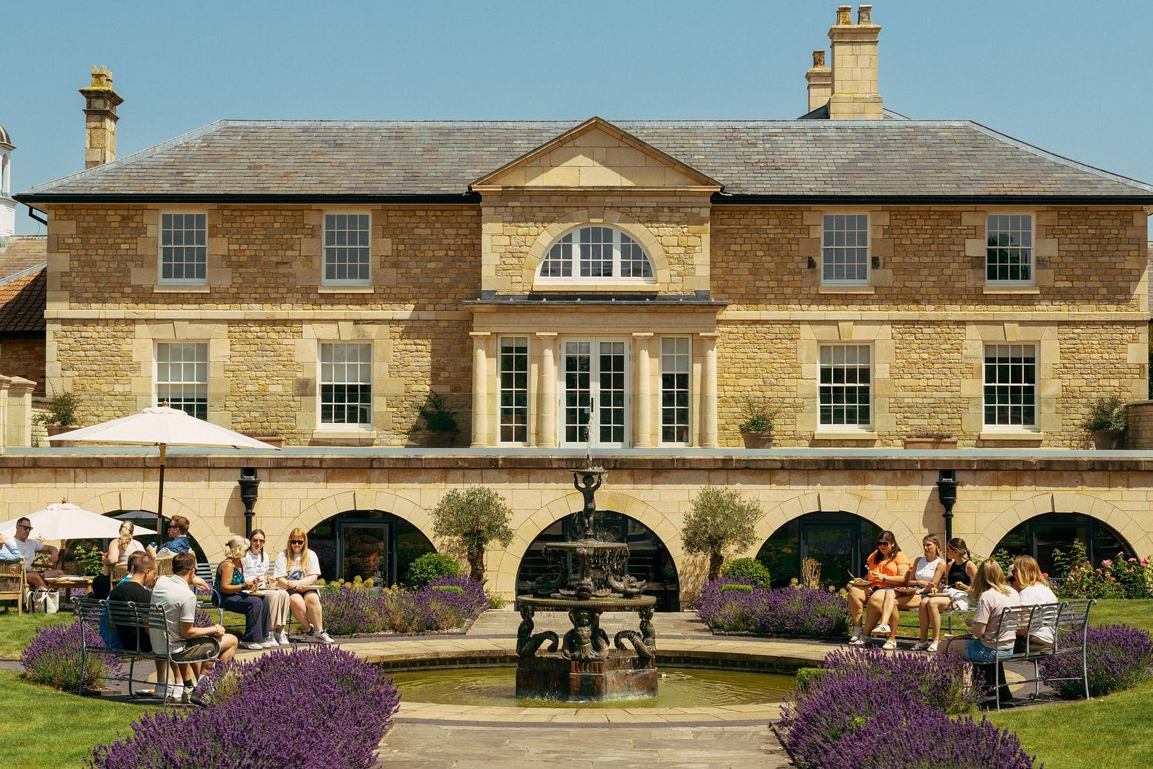 Wellness-led retreat in nature with flexible meeting space only 1 hour from London